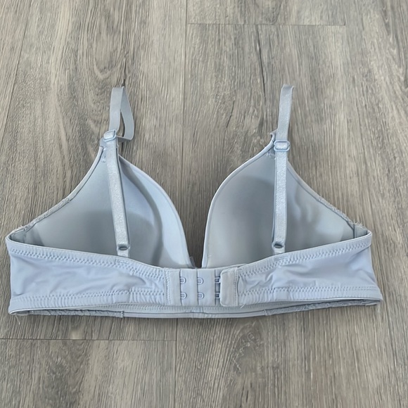 La Vie en Rose soft blue bra size 32D - Picture 6 of 10